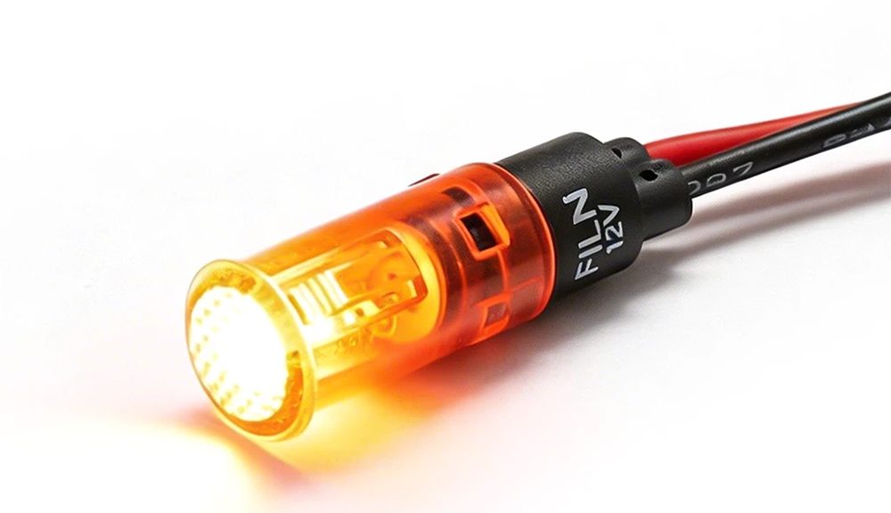 8MM 12V Clip-on LED Plastic White Indicator Light