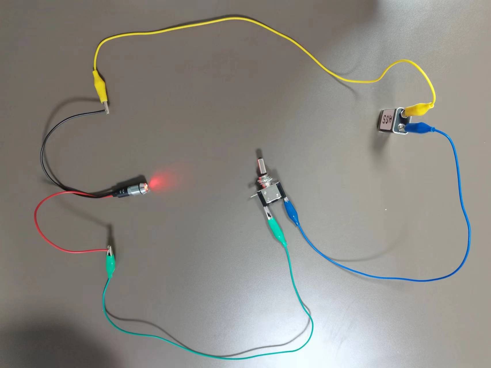 cómo conectar un interruptor de encendido y apagado